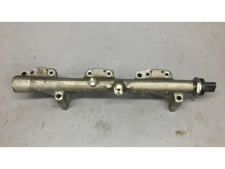 Vstřikovací lišta 7639975   BMW 1 F20 F21  pro benzínový motor 3.0 B58b30a 