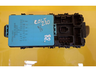 Блок предохранителей  MR228760   Mitsubishi Colt    