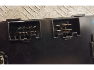Блок комфорта 101090600F, Y758   Tesla Model S   