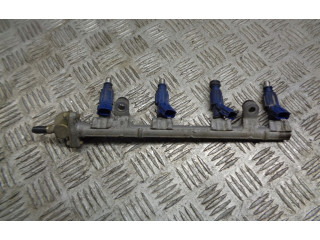 Vstřikovací lišta 23250-0J010   Toyota Yaris     