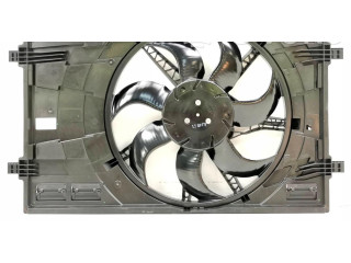 Вентилятор радиатора     5WA121203L    Volkswagen Golf VIII 