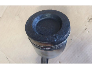 Píst 037198401A, 037107065B   Volkswagen PASSAT B3     