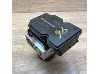 Jednotka ABS 589203Z910   Hyundai i40 2011