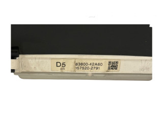 Přístrojová deska  Toyota RAV 4 (XA20) 2004 8380042A60  
