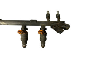 Топливная рампа    Jeep Cherokee XJ   для двигателя AMC 242 High Output