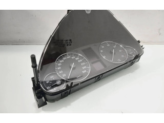 Přístrojová deska  Mercedes-Benz C W203 2004 A2035400348, 110080266018  