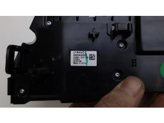 Блок управления климат-контролем 8893304828, 8893304828   Lynk & co 01