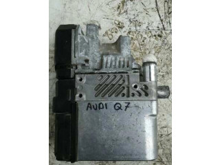 Блок управления 4L0815071A   Audi Q7 4M