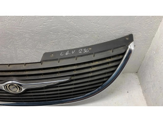 Передняя решётка Chrysler Grand Voyager IV 2001-2007 года 4857522aa      