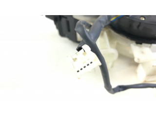 Подрулевой шлейф SRS 25560BA004   Nissan Primera