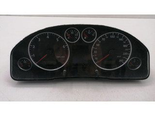 Панель приборов 4B0920933J   Audi A6 S6 C5 4B       