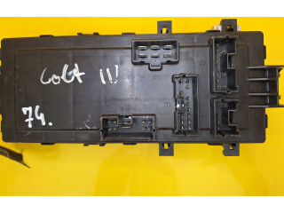 Блок предохранителей     Mitsubishi Colt    