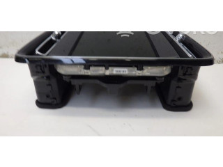 Дисплей    32247465   Volvo XC40