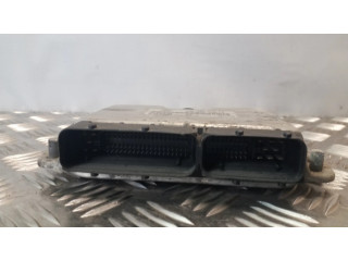 Блок управления двигателя 0281010686, 038906012FN   Seat Toledo II (1M)