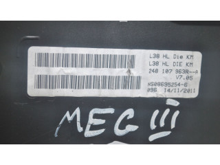 Přístrojová deska  Renault Megane III 2002 248107963, 247999  