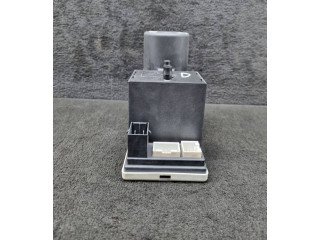 Вакуумный насос центрально замка  8L0862257D   Audi A6 S6 C4 4A 