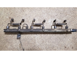 Vstřikovací lišta 0445216002   BMW 5 E39  pro naftový motor 3.0  