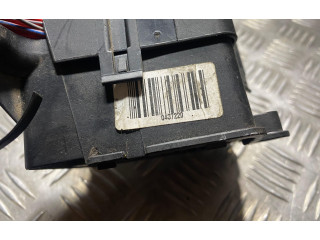   Pojistková skříňka 0437220   Audi A6 S6 C5 4B 2004