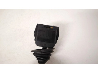 Ручка стеклоочистителей 90124931   Opel Vectra A