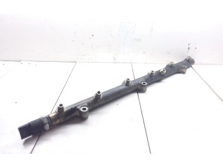 Vstřikovací lišta 0445216002, 0281002405   BMW 5 E39     