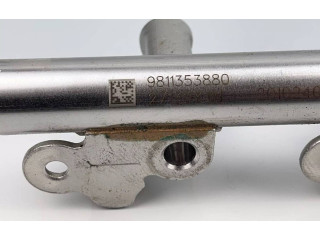 Vstřikovací lišta 9811353880   Peugeot 2008 II     