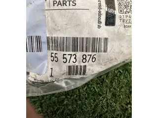 Vstřikovač 55573876   Opel Astra J     