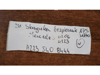   Pojistková skříňka A2235408444555525   Mercedes-Benz C W206 2025