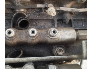 Vstřikovací lišta 01k16418   Toyota Auris 150     