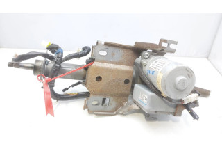 Руль Nissan Note (E11)  2006 - 2014 года 488109U13A      