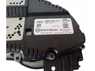 Přístrojová deska  Audi Q7 4M 2015 4M0920771  
