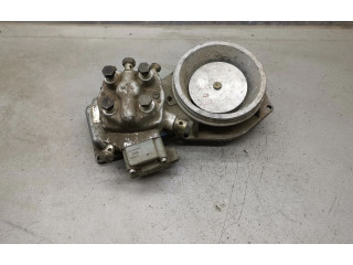 Vstřikovací lišta 0438121011, 026133353   Audi 80 90 B3     