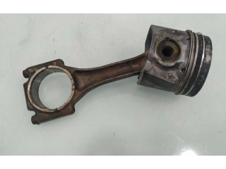  Поршень с шатуном    Volkswagen PASSAT B5.5  