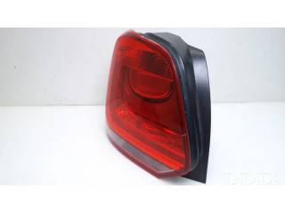 Задний фонарь левый 6R0945095G, 6R0945111    Volkswagen Cross Polo   2009-2018 года