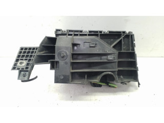Блок предохранителей  DG9T14A075AA   Ford Fusion II    