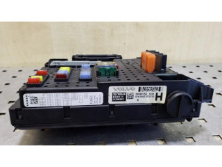   Pojistková skříňka 30786646, 28080156   Volvo XC70 2007