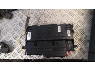 Блок предохранителей 8387153   BMW X3 E83    