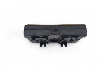Блок управления климат-контролем 6820235   BMW X1 F48 F49