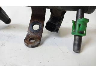 Топливная рампа 04669772   Chrysler Neon I  