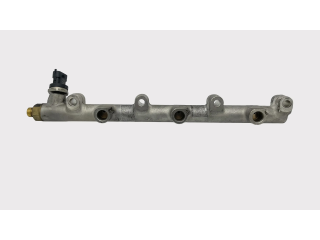 Vstřikovací lišta 71748984, 71741190   Alfa Romeo Brera  pro benzínový motor 3.2  