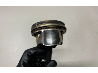  Поршень с шатуном  02606LJ1, WU3  Audi A3 S3 8V  