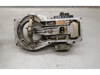 Vstřikovací lišta 0438121011, 026133353   Audi 80 90 B3     