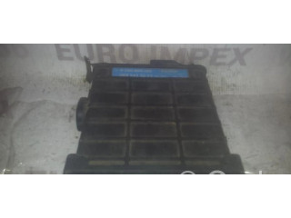 Блок управления двигателя 0280800100, 002545332   Mercedes-Benz 190 W201
