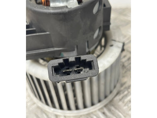 Вентилятор печки    0018302608   Land Rover Range Rover Evoque L538