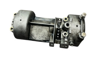 Масляный насос   059103337B  Audi A6 S6 C5 4B 