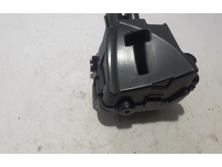 Блок предохранителей  243803298R   Renault Arkana    
