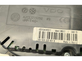 Přístrojová deska  Volkswagen Jetta VI 2012 5C6920951B, A2C53219792  