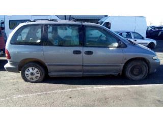 Интеркулер  1035001, 848718B   Chrysler Voyager 2.5