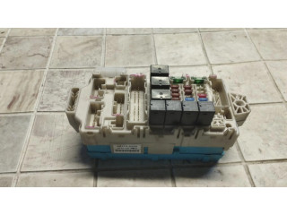Блок предохранителей 1MR587655, 21395B08DCFB   Mitsubishi Grandis    