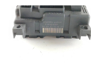   Pojistková skříňka 8645364, 518322011   Volvo XC70 2001