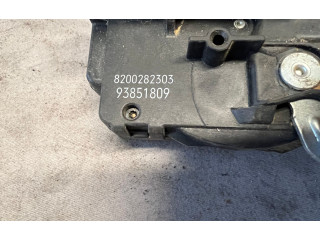 Замок багажника 8200282303, 93851809    Renault Trafic II (X83) 2002 - 2014 года